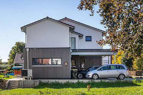 Referenzen Hausbau - - Schmidt Zimmerei Holzbau GmbH Co.KG